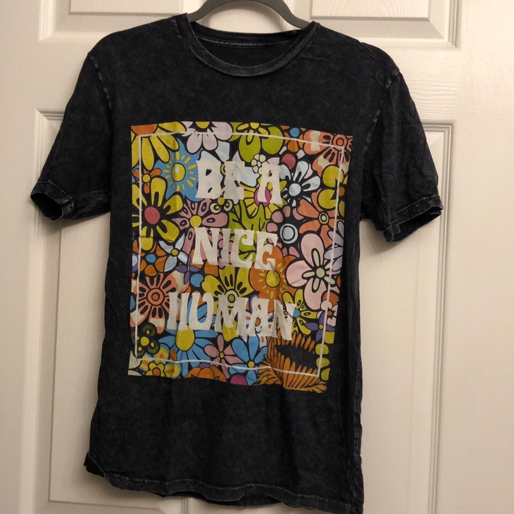 “Be a Nice Human” T